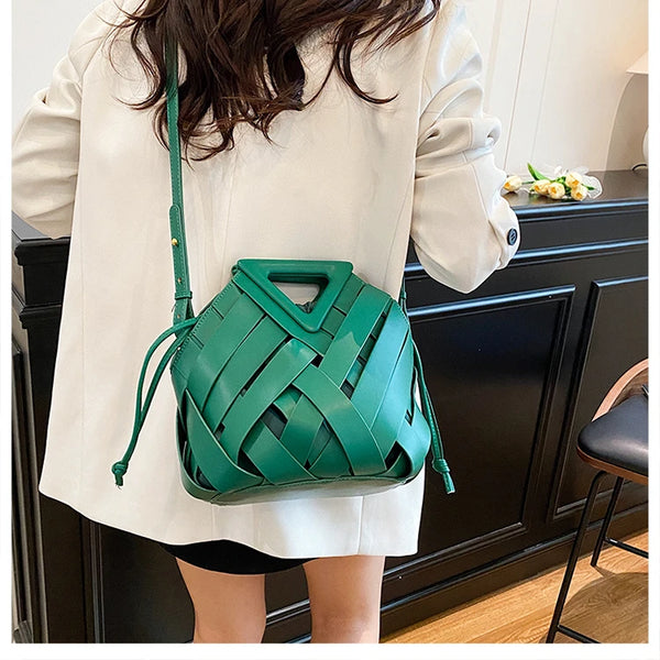 Nova bolsa de ombro feminina versátil, design de nicho 2025